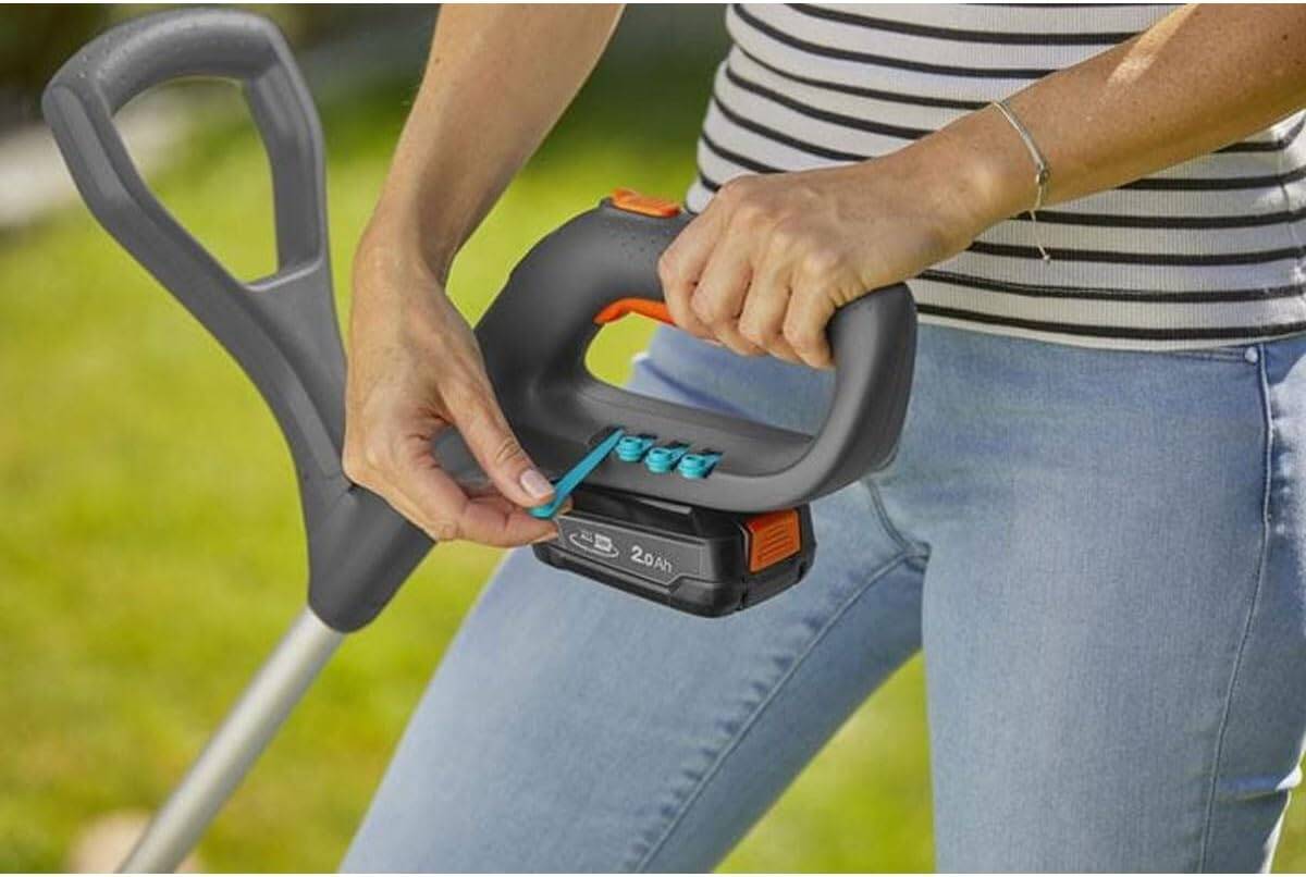 Gardena Akku-Trimmer » SmallCut 23/18V P4A « Ready-To-Use Set