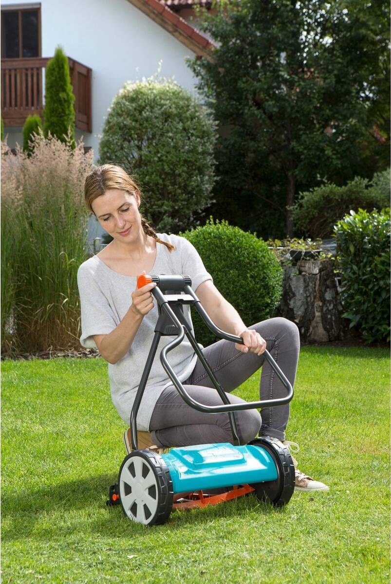 Gardena Spindelmäher » Classic 330 « für Rasenflächen bis 150 m²