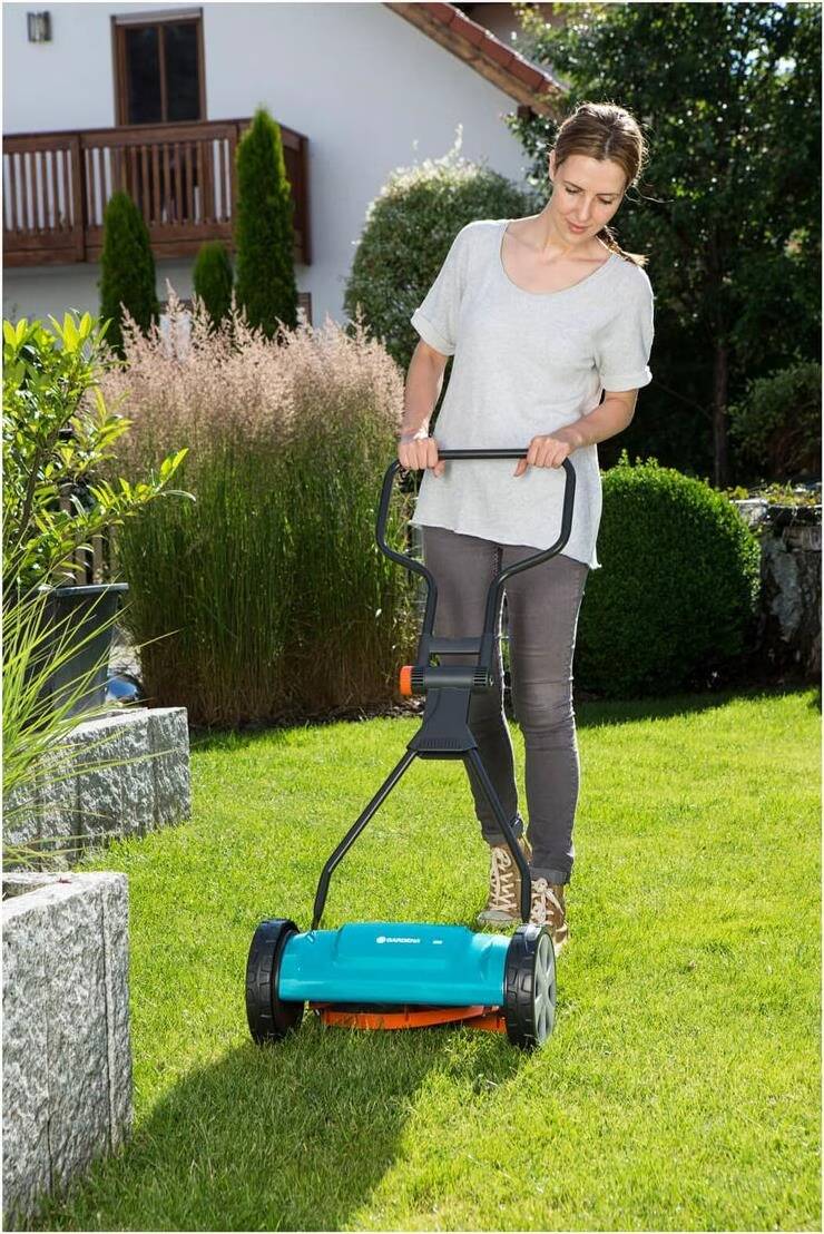 Gardena Spindelmäher » Classic 330 « für Rasenflächen bis 150 m²