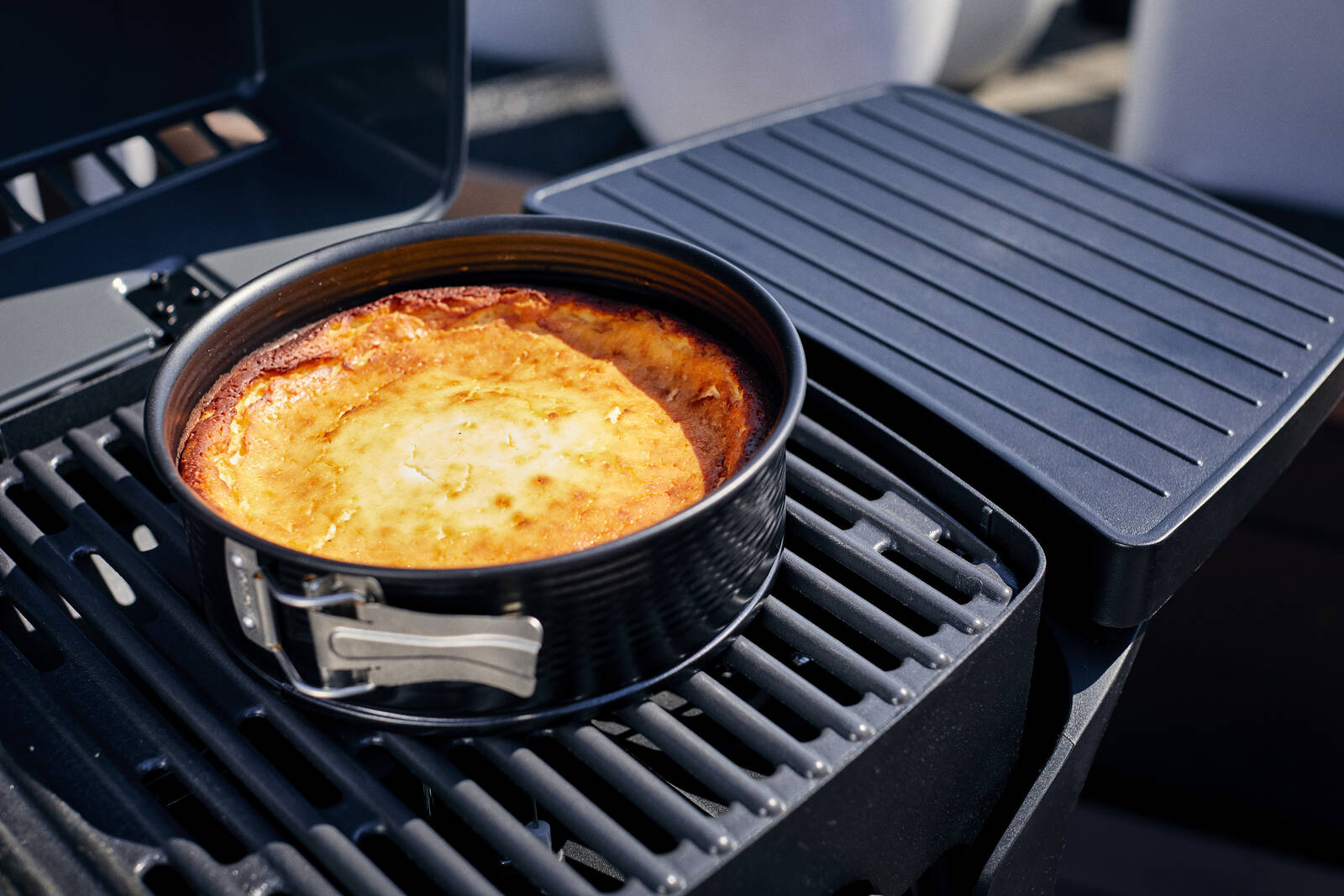 Enders Gasgrill » Urban Pro Trolley « Gas- und Kartuschenbetrieb