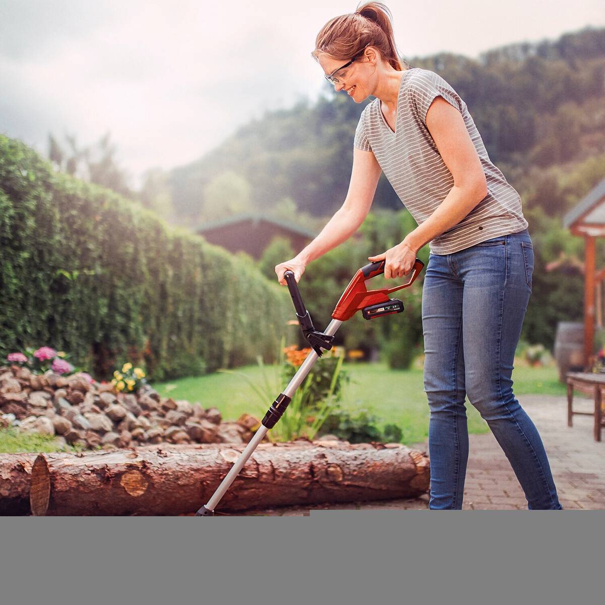 ♦ OUTLET ♦ Einhell Akku-Fugenreiniger » GE-CC 18 Li Solo « 18 Volt Power-X-Change