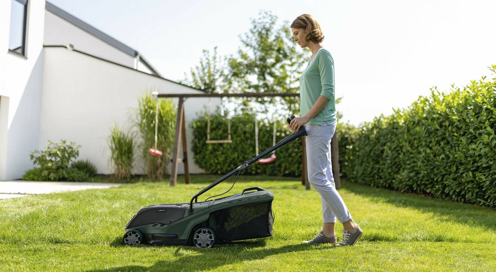 Bosch Akku-Rasenmäher » Universal Rotak 36-590 « inkl. Mulchkit & Akku