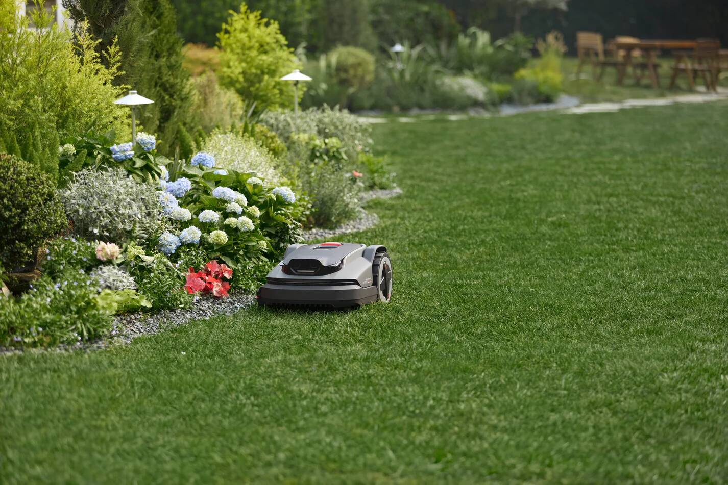 Roborock Mähroboter » RockMow S115 « RTK, KI-fähig, 6 Ah, 45% Steigung