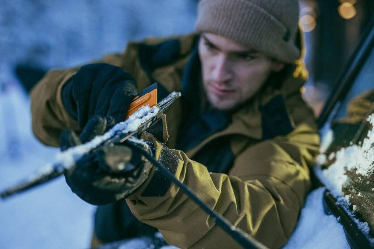 Fiskars X-series » 1078493 « Teleskop-Auto-Schneebürste & Eiskratzer